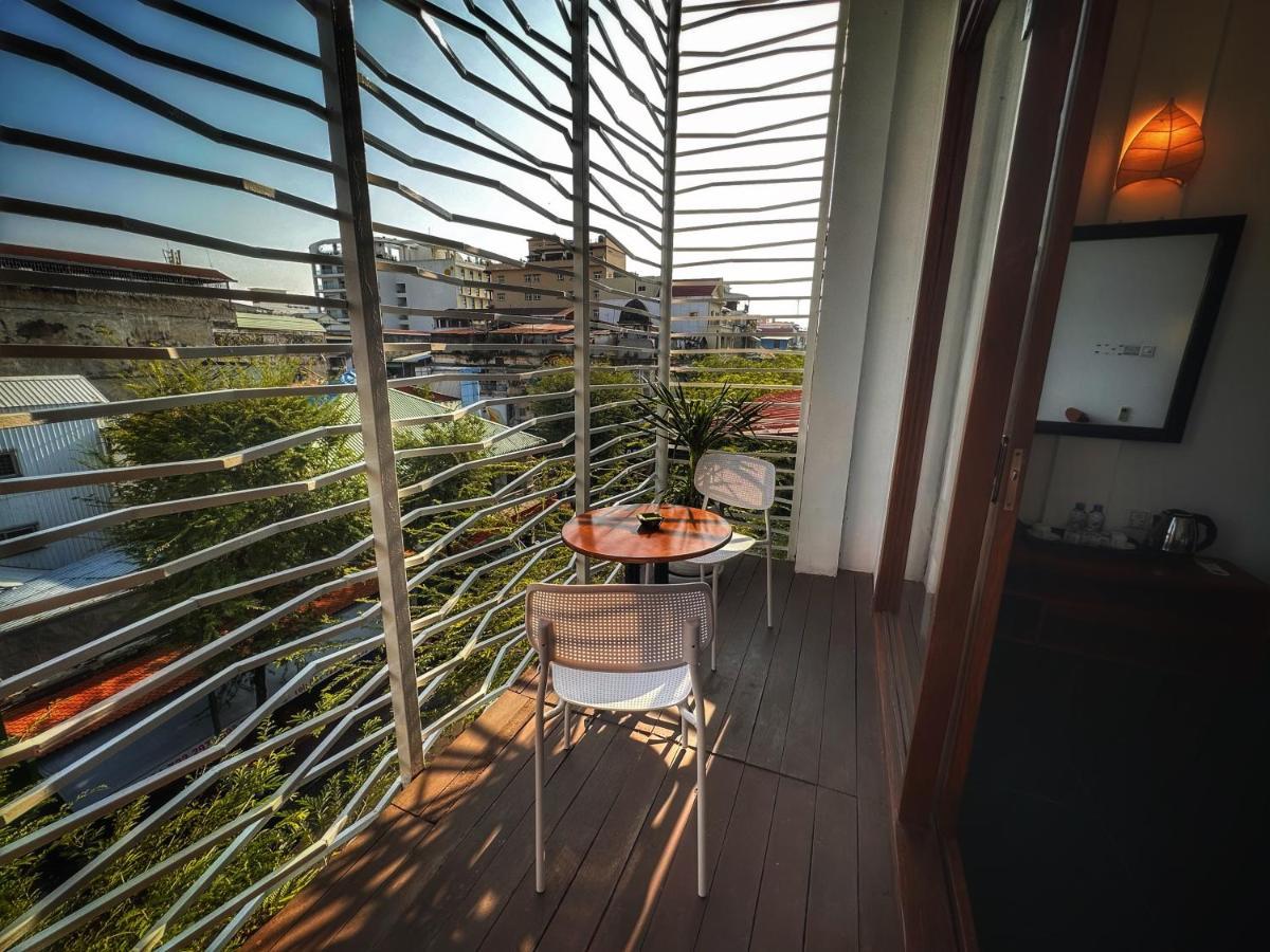 Monsoon Riverside Hotel Πνομ Πενχ Εξωτερικό φωτογραφία