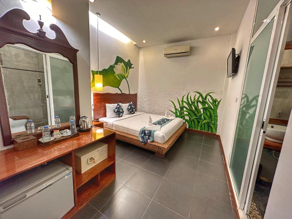 Monsoon Riverside Hotel Πνομ Πενχ Εξωτερικό φωτογραφία
